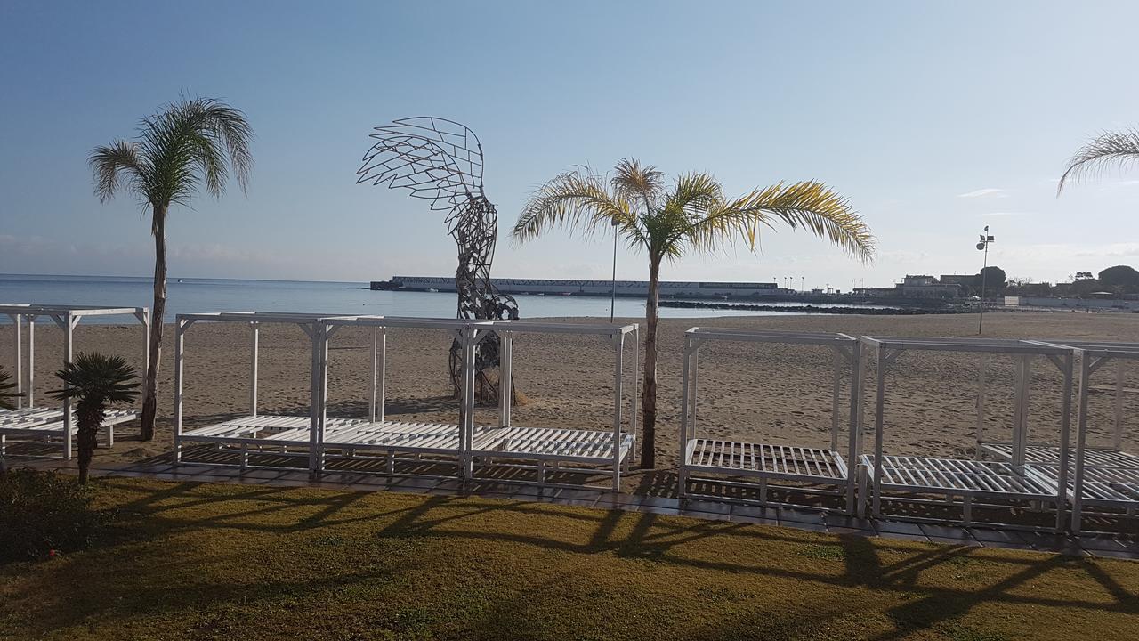 Ines Bed And Breakfast Giardini Naxos Exterior foto