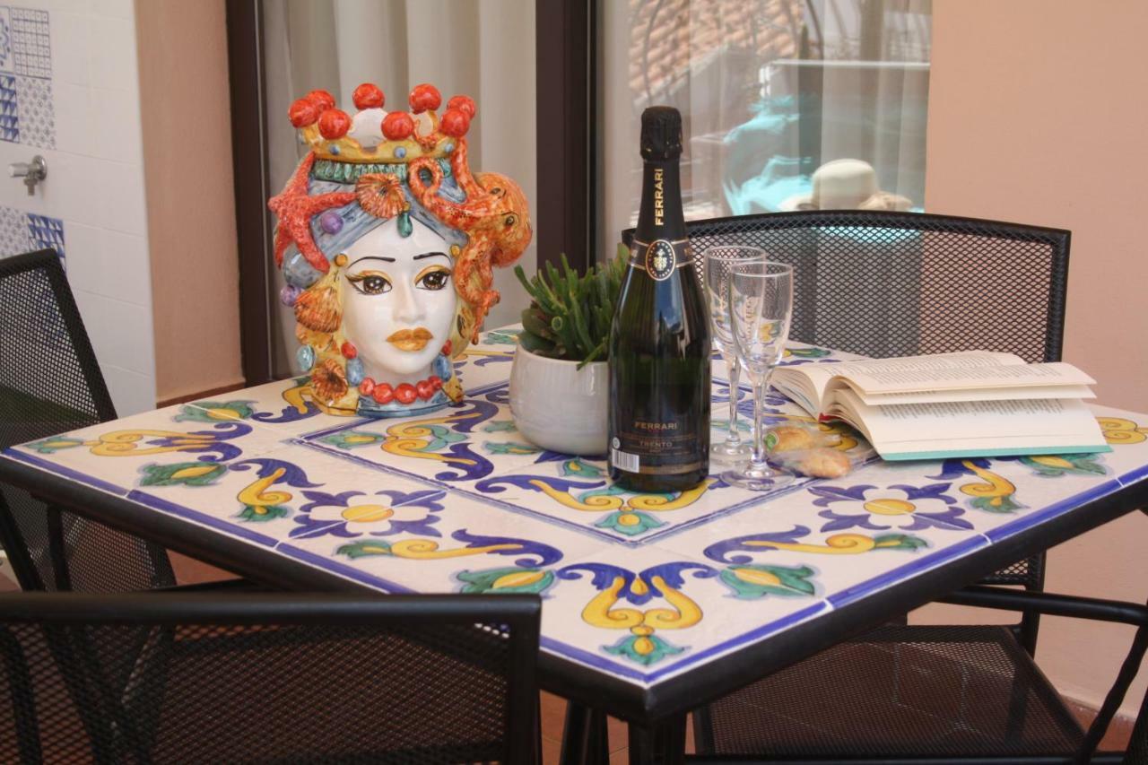 Ines Bed And Breakfast Giardini Naxos Exterior foto
